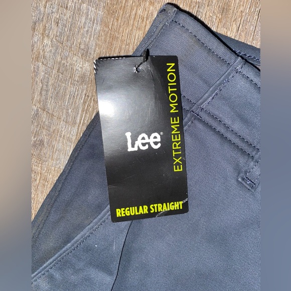 Big & Tall Lee® Extreme Motion Regular Straight Fit Pants in Navy 48 W x 29 L - Picture 4 of 8